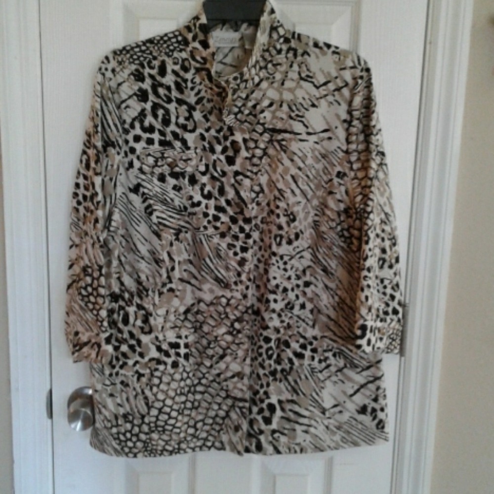 Ladies zip/snap blazer/jacket